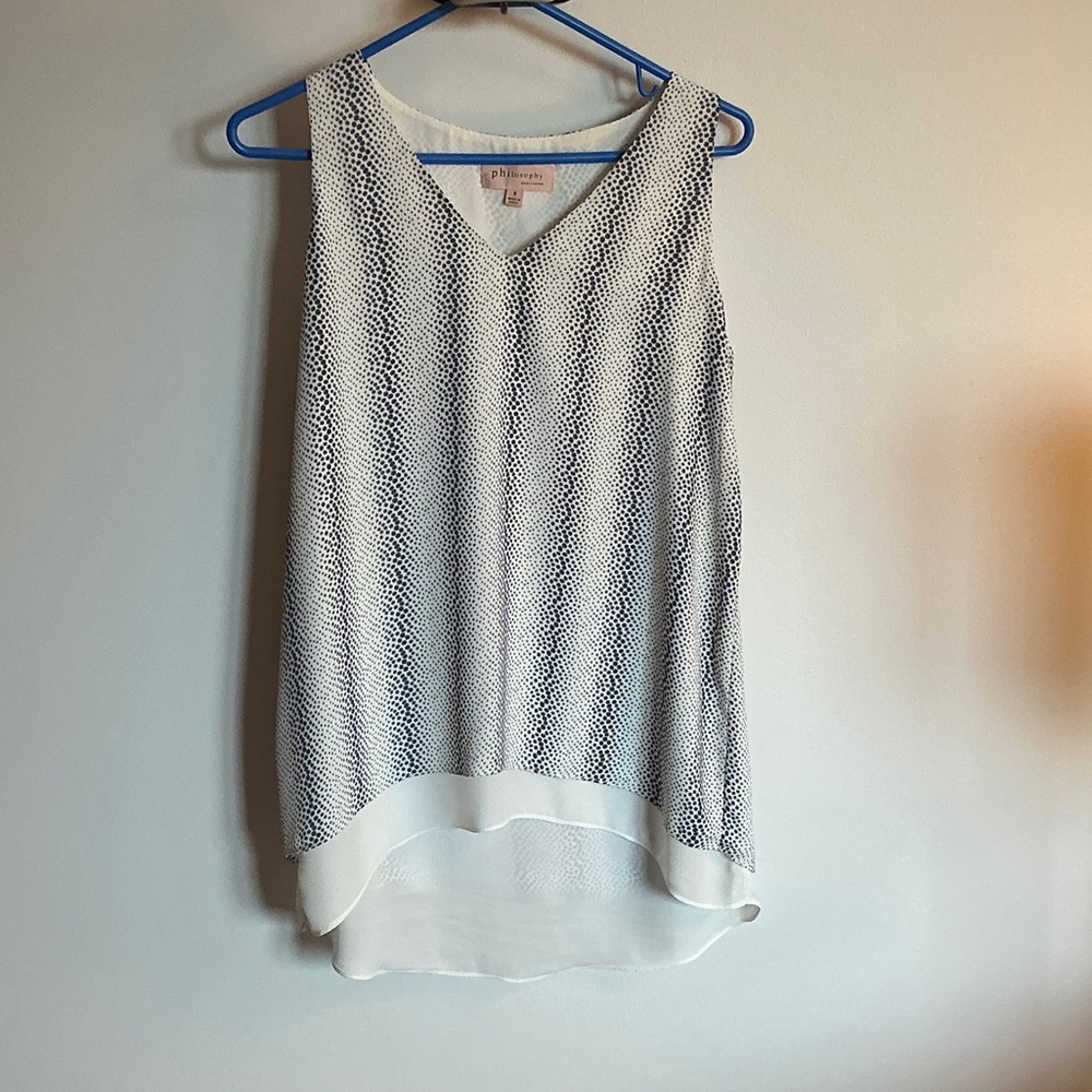 Philosophy Sleeveless V Neck Blouse White and Blue, Sz Small